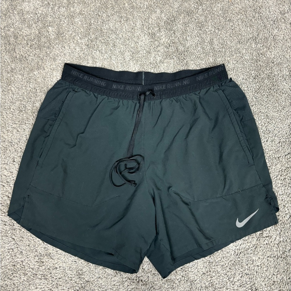 Nike stride black dri‎ fit 5” inseam running shorts